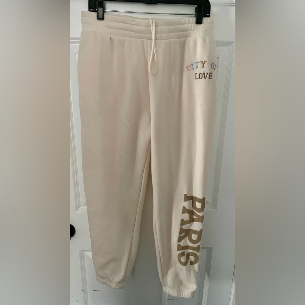 No Comment Size Large Cream Sweaterpants